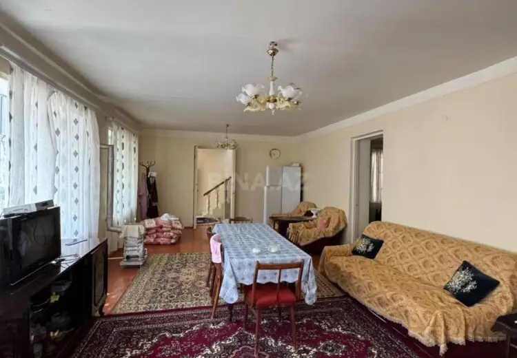 5 otaqlı mənzil Satılır, Quba