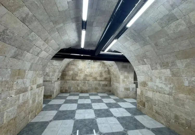200 m² Obyekt / Ofis Kirayə (aylıq), Nizami, Bakı