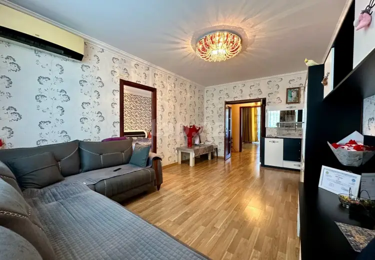 4 otaqlı mənzil , Bakı