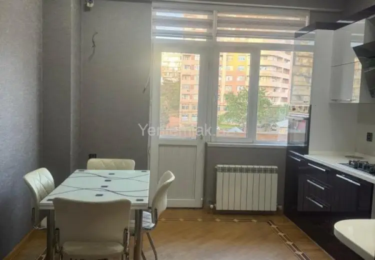 800 AZN - 3 otaqlı mənzil Kirayə (aylıq), Xətai, Bakı