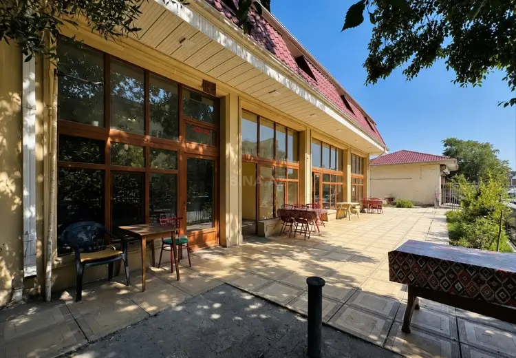200 m² Obyekt / Ofis Kirayə (aylıq), Xətai, Bakı