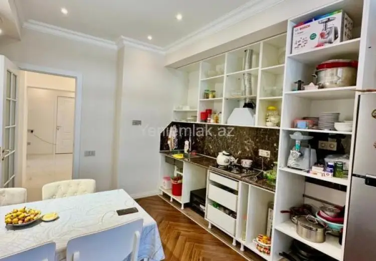 288 000 AZN - 3 otaqlı mənzil Satılır, Nizami, Bakı