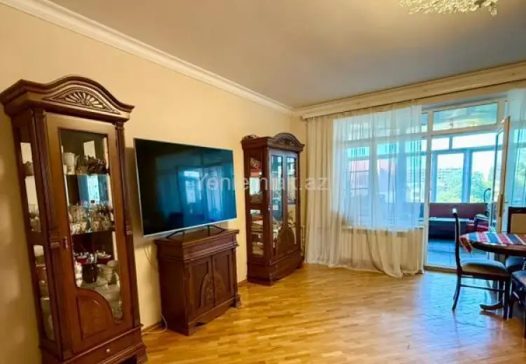 275 000 AZN - 5 otaqlı mənzil Satılır, Binəqədi qəs., Binəqədi, Bakı
