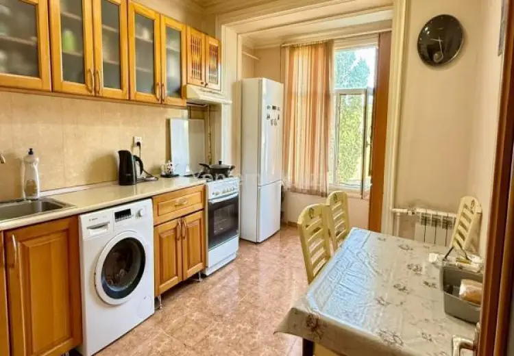 275 000 AZN - 5 otaqlı mənzil Satılır, Binəqədi qəs., Binəqədi, Bakı