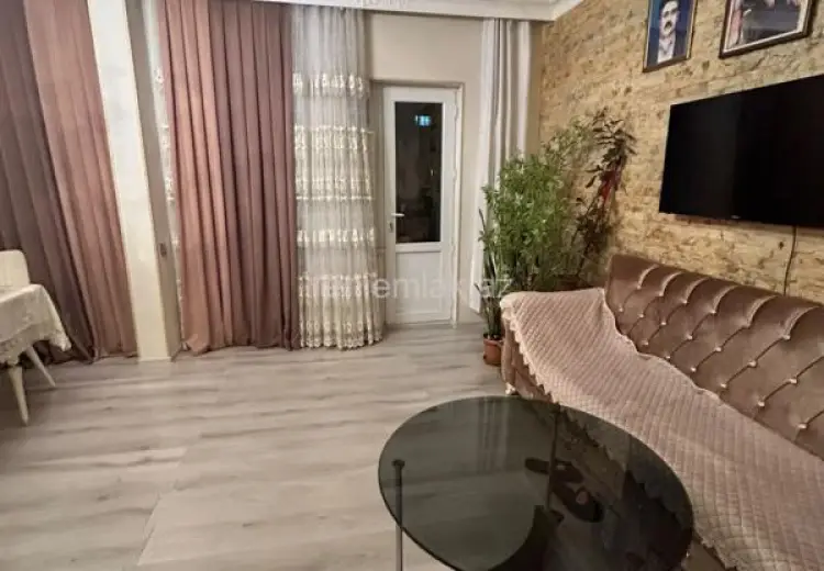 250 000 AZN - 4 otaqlı mənzil Satılır, Yeni Yasamal qəs., Yasamal, Bakı
