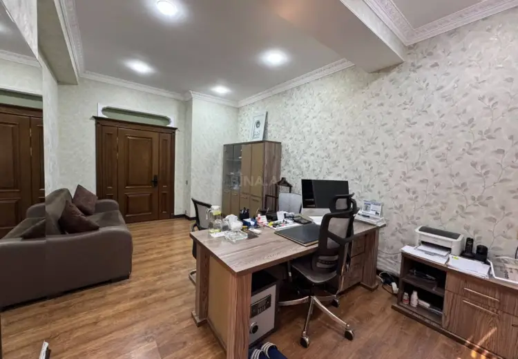 135 m² Obyekt / Ofis Kirayə (aylıq), Nərimanov, Bakı