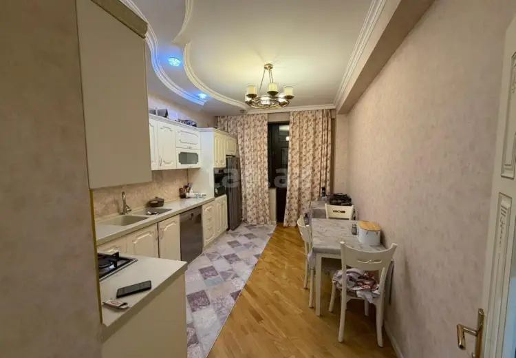 3 otaqlı mənzil , Bakı