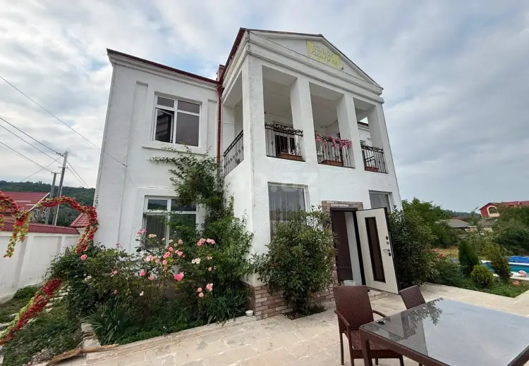 5 otaqlı mənzil , Qusar