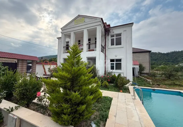 5 otaqlı mənzil , Qusar