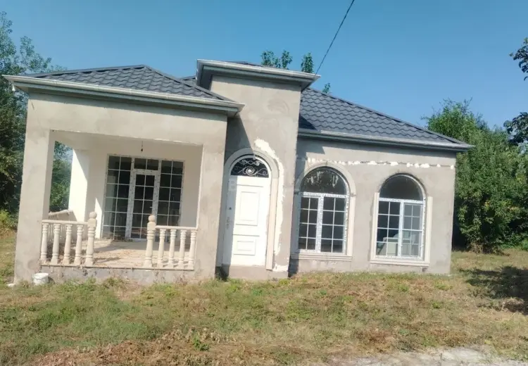 4 otaqlı mənzil Satılır, Qəbələ