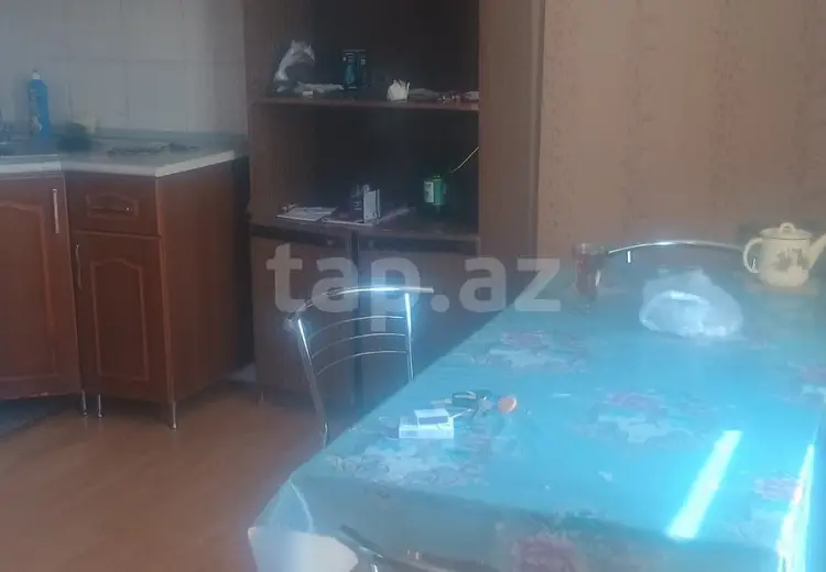 700 AZN - 3 otaqlı mənzil Kirayə (aylıq), Bakı