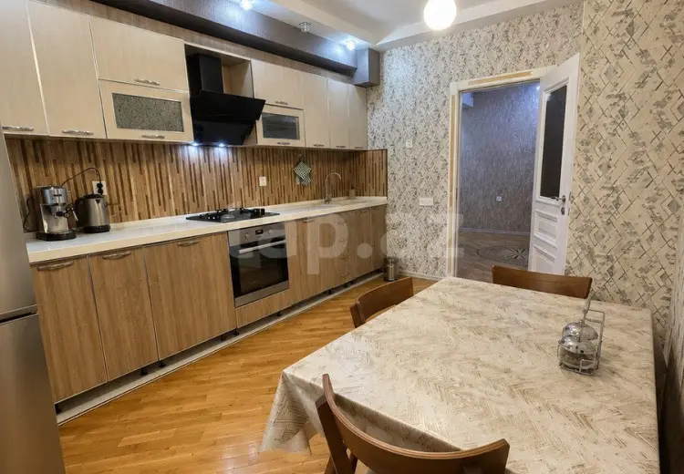 3 otaqlı mənzil , Bakı