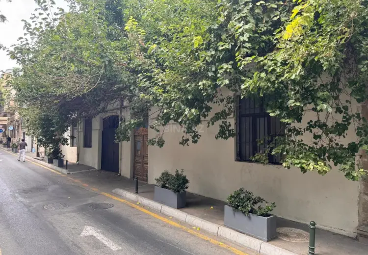 9 sot Torpaq Satılır, Səbail, Bakı