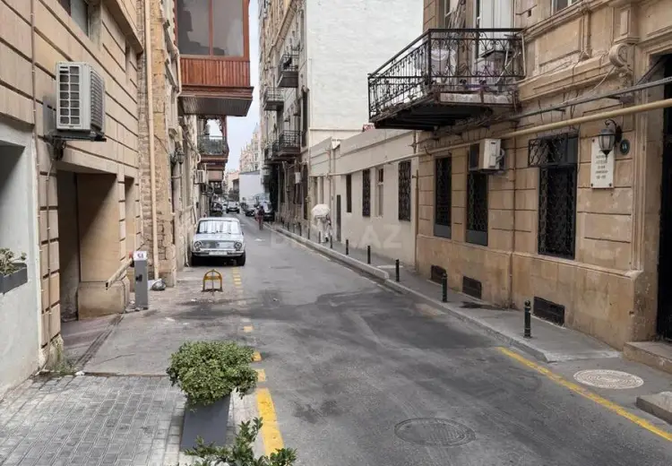 9 sot Torpaq Satılır, Səbail, Bakı