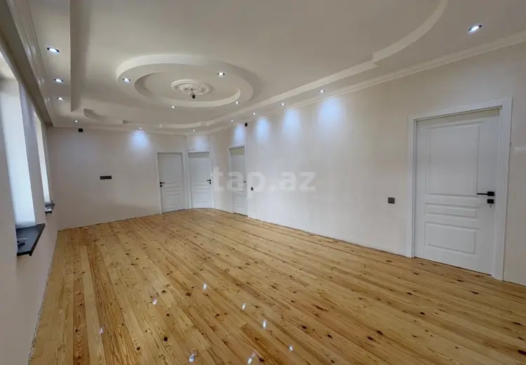 4 otaqlı mənzil , Gəncə