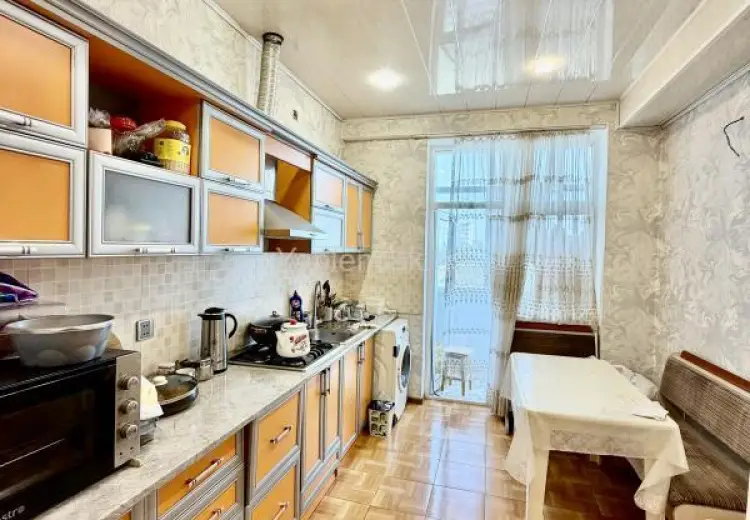 3 otaqlı mənzil Satılır, 8-ci kilometr, Nizami, Bakı