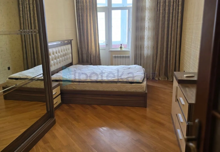 3 otaqlı mənzil Satılır, Yeni Yasamal qəs., Yasamal, Bakı
