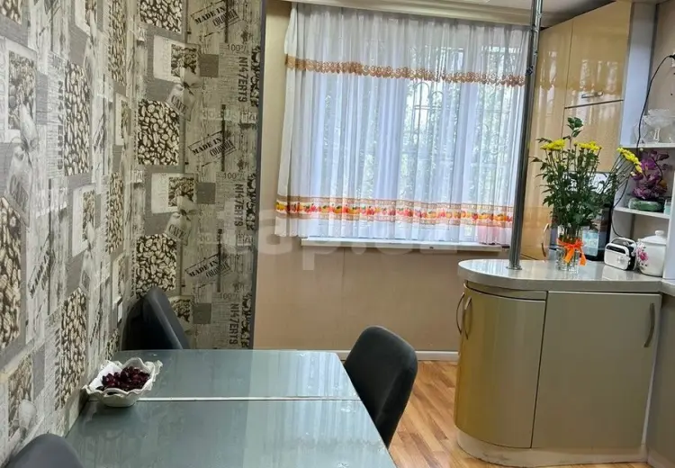 3 otaqlı mənzil , Bakı