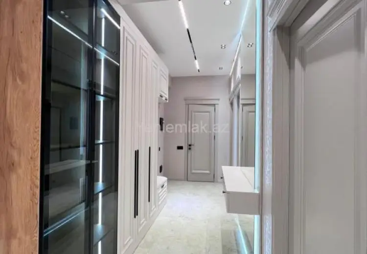 305 000 AZN - 3 otaqlı mənzil Satılır, Nizami, Bakı