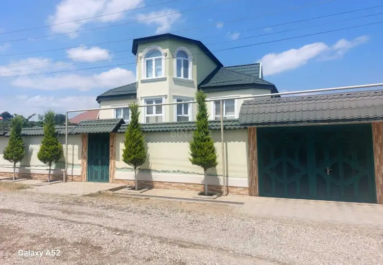 10 otaqlı mənzil Satılır, Quba