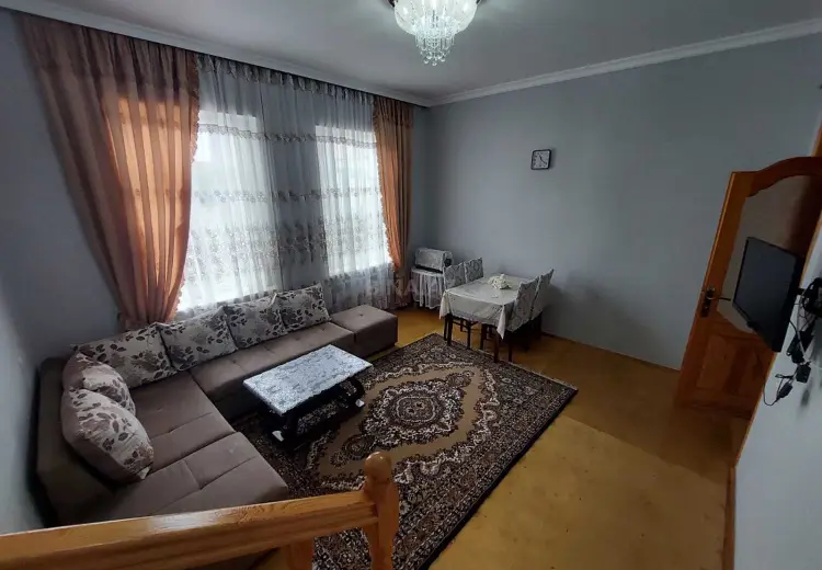 10 otaqlı mənzil Satılır, Quba