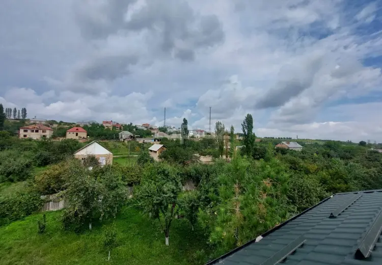 10 otaqlı mənzil , Quba