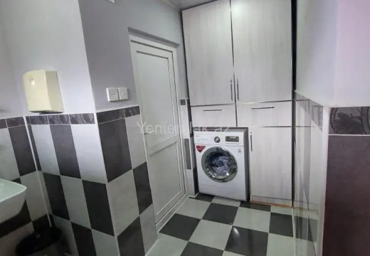10 otaqlı mənzil Satılır, Quba