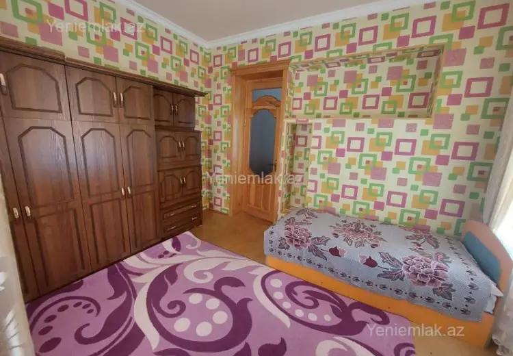 10 otaqlı mənzil Satılır, Quba