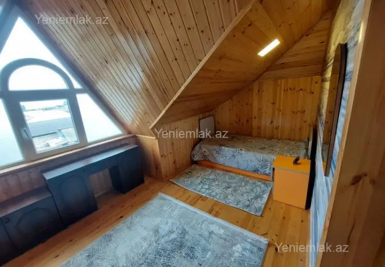 10 otaqlı mənzil Satılır, Quba