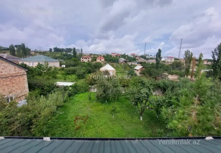 10 otaqlı mənzil Satılır, Quba