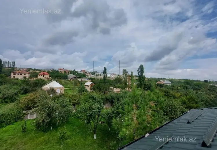 10 otaqlı mənzil Satılır, Quba