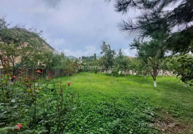 10 otaqlı mənzil Satılır, Quba