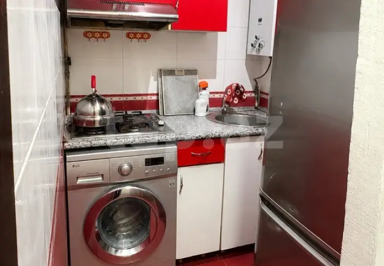 600 AZN - 3 otaqlı mənzil Kirayə (aylıq), Bakı