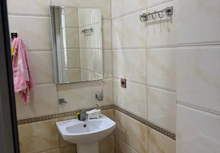 5 otaqlı mənzil Satılır, Quba