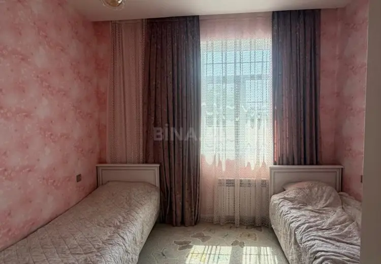 5 otaqlı mənzil Satılır, Quba