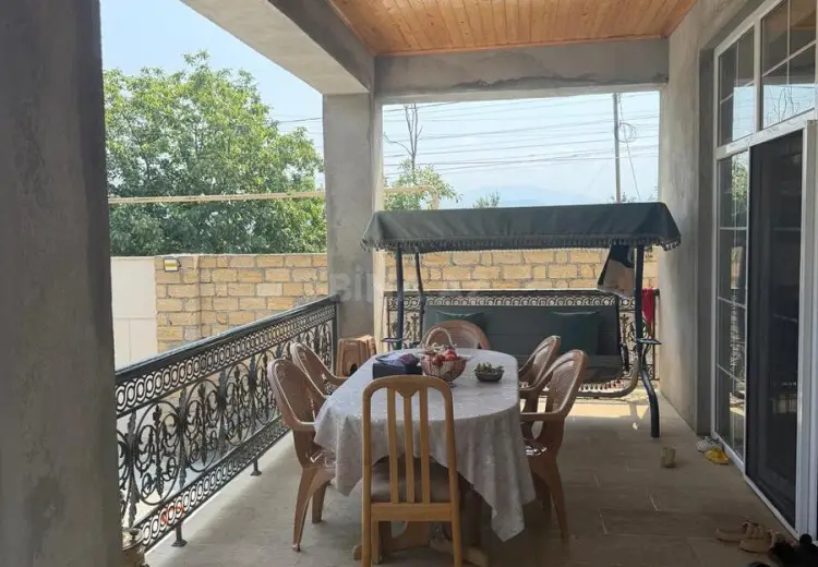 5 otaqlı mənzil Satılır, Quba