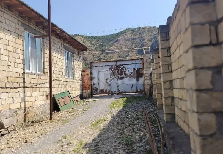 4 otaqlı mənzil , Şəki