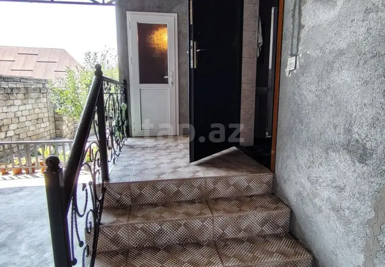 3 otaqlı mənzil , Şəki