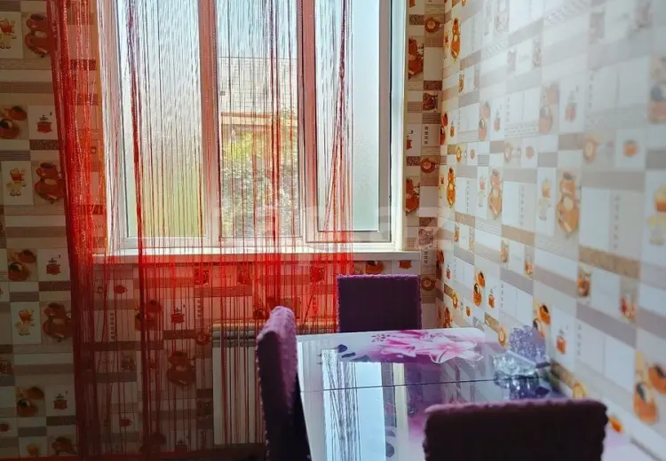 3 otaqlı mənzil , Şəki