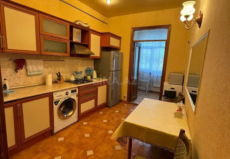 3 otaqlı mənzil Kirayə (aylıq), Nizami, Bakı