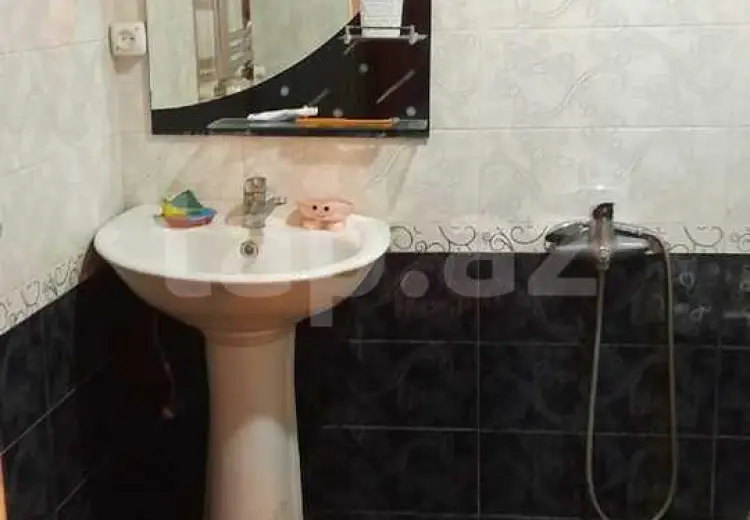 5 otaqlı mənzil , Bakı