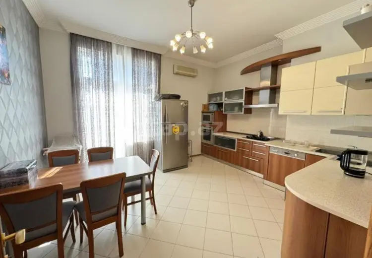 4 otaqlı mənzil , Bakı