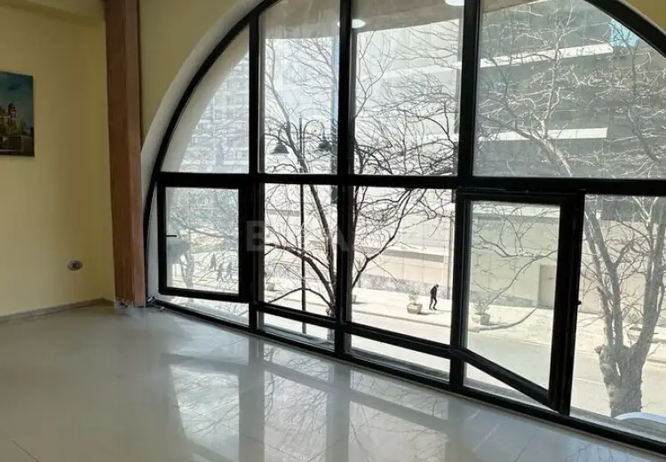 42 m² Obyekt / Ofis Satılır, Yasamal, Bakı