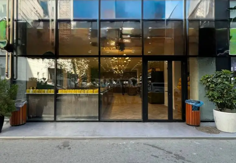 400 m² Obyekt / Ofis Kirayə (aylıq), Nərimanov, Bakı