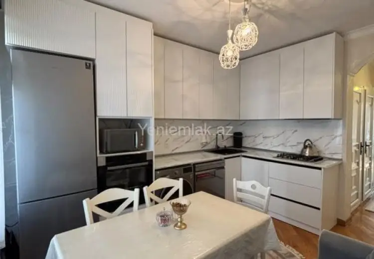 2 otaqlı mənzil Satılır, Əhmədli, Xətai, Bakı