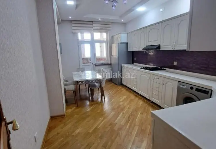 800 AZN - 4 otaqlı mənzil Kirayə (aylıq), 6-cı mikrorayon, Sumqayıt