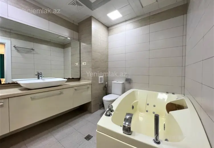3 500 AZN - 3 otaqlı mənzil Kirayə (aylıq), Səbail, Bakı