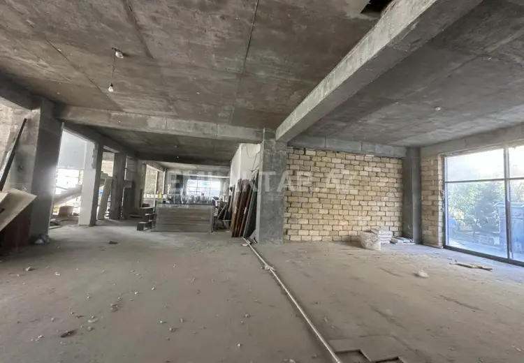 1 355 000 AZN - 610 m² Obyekt / Ofis Satılır, Nəsimi, Bakı
