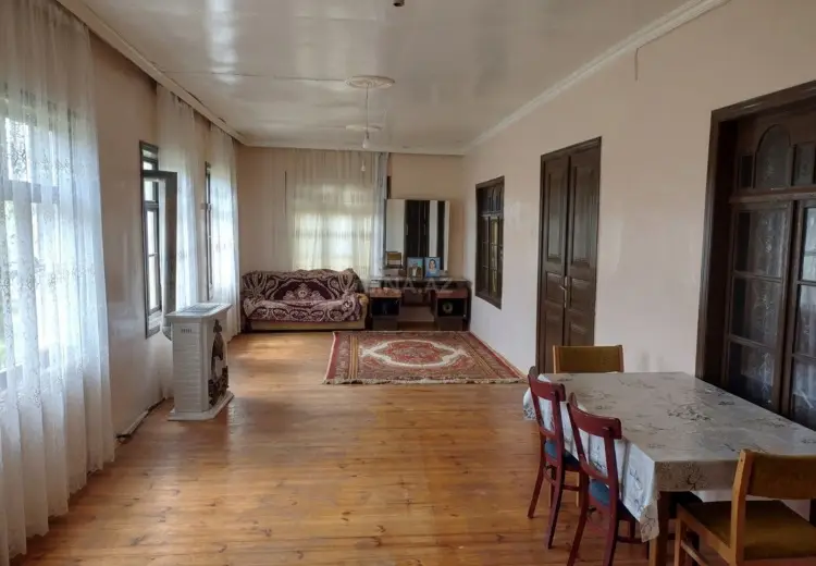 100 000 AZN - 4 otaqlı mənzil Satılır, Sabirabad
