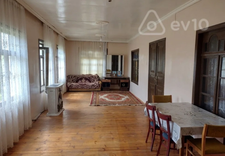 100 000 AZN - 4 otaqlı mənzil Satılır, Sabirabad